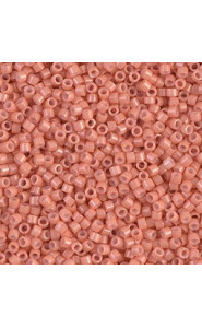 Miyuki Delica Perlen 11/0 - Opaque peach dyed DB-1363